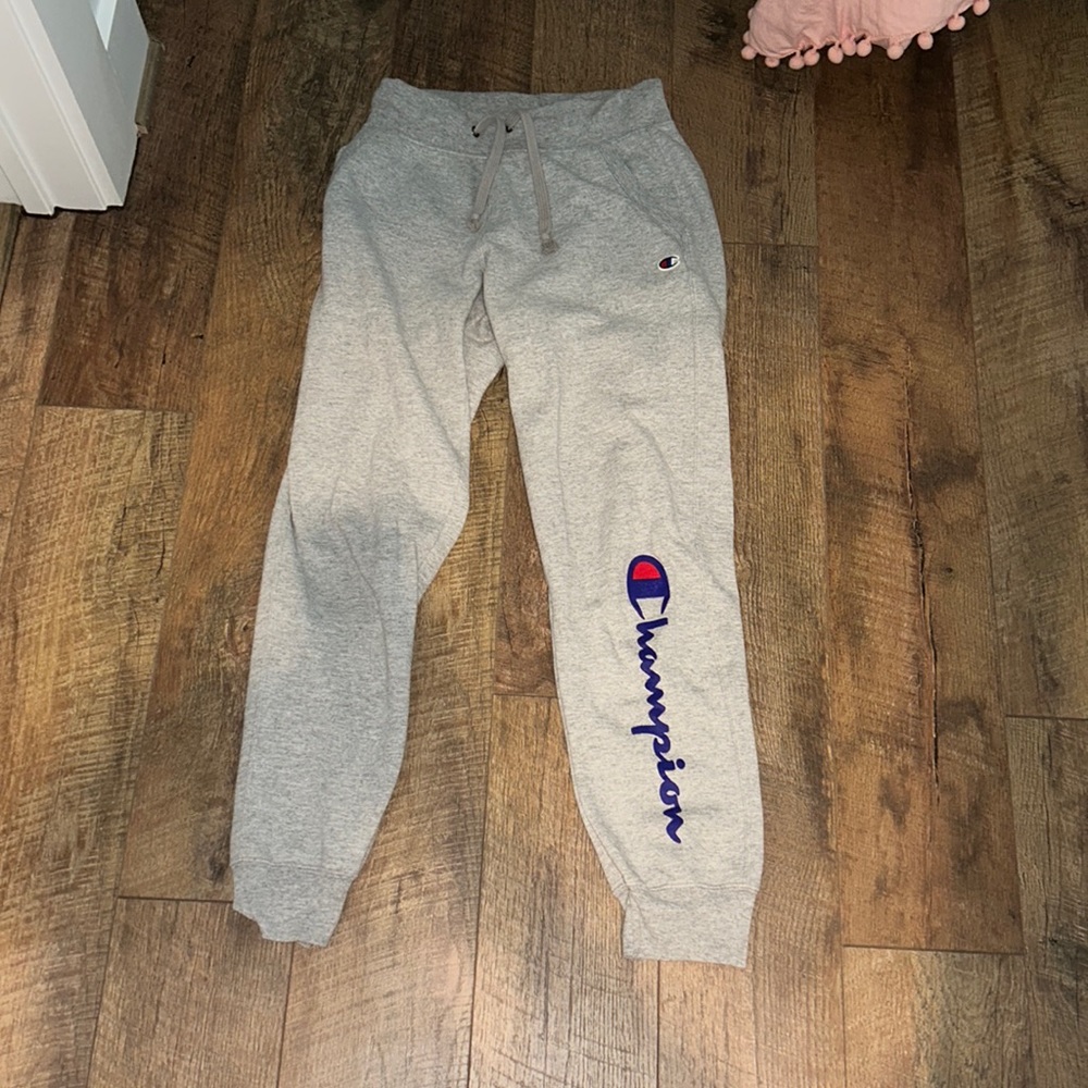 champion sweatpants    size: S